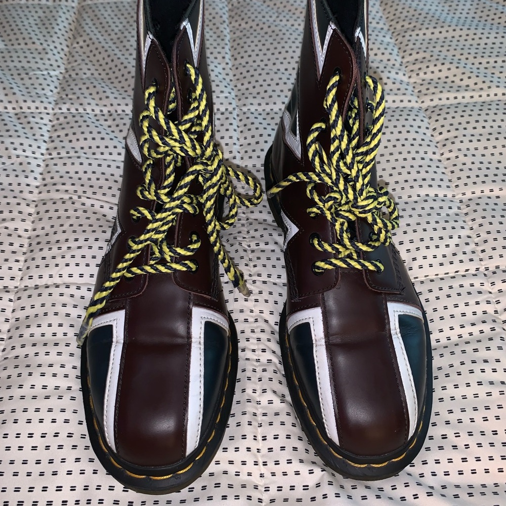 Dr. Martens 1460 Pascal Union Jack boots. US Men’s 8/US Women’s 9.